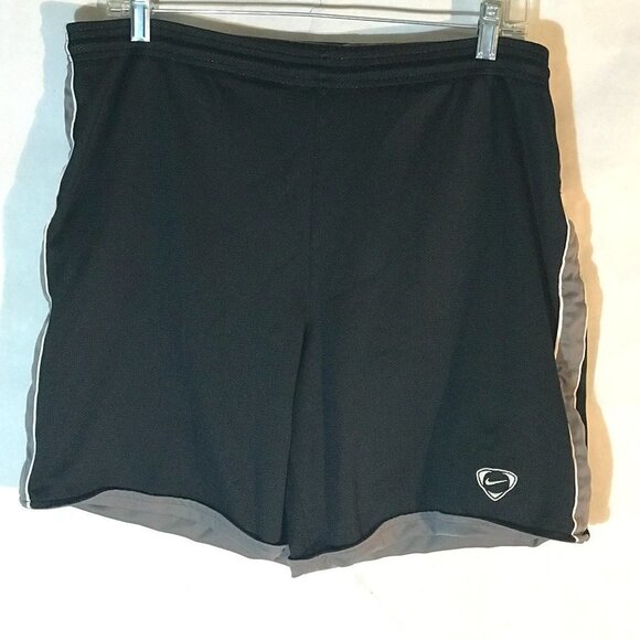 NIKE Black Workout Training Yoga athletic Activewear Shorts - Picture 1 of 7